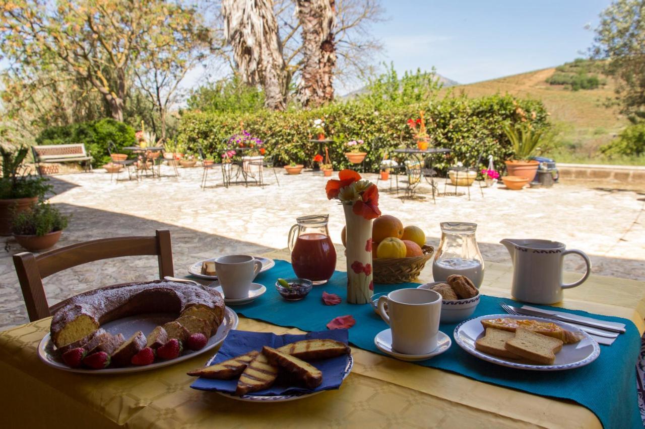 Agriturismo Tarantola Villa Alcamo Exterior photo